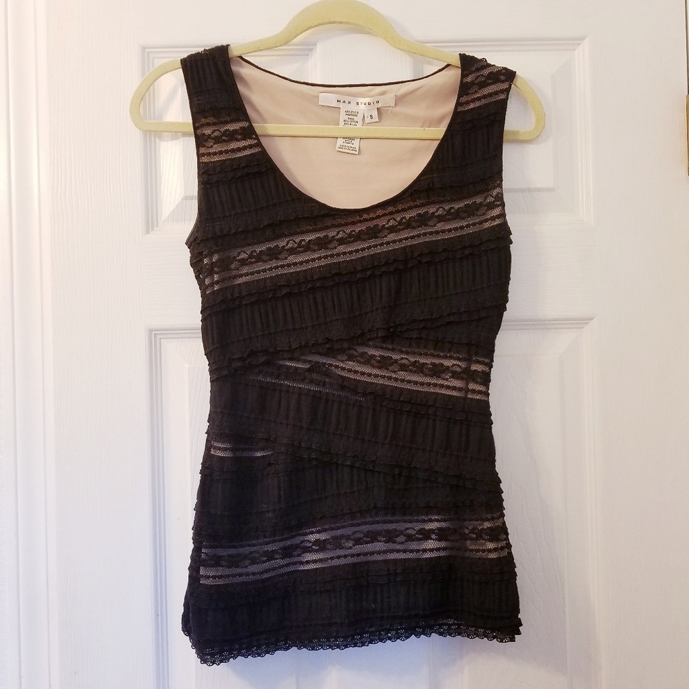 ☘3 for $24☘ Max Studio lacy sleeveless top/tank